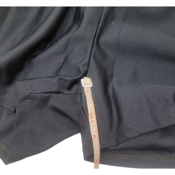 Women's Under Armour Play Up Loose Running Shorts XS Black Gray Print EUC - Picture 9 of 10